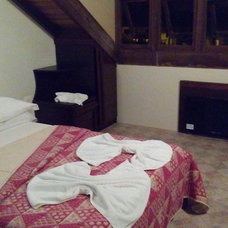 Hotel BellaТорес Екстериор снимка